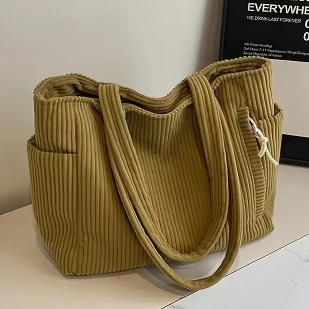 Sienna | Spacious and eye-catching — VeganLeather Tote with Cord Detail