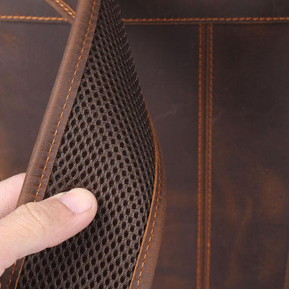 Robert | Sturdy travel backpack made of Vegan Leather