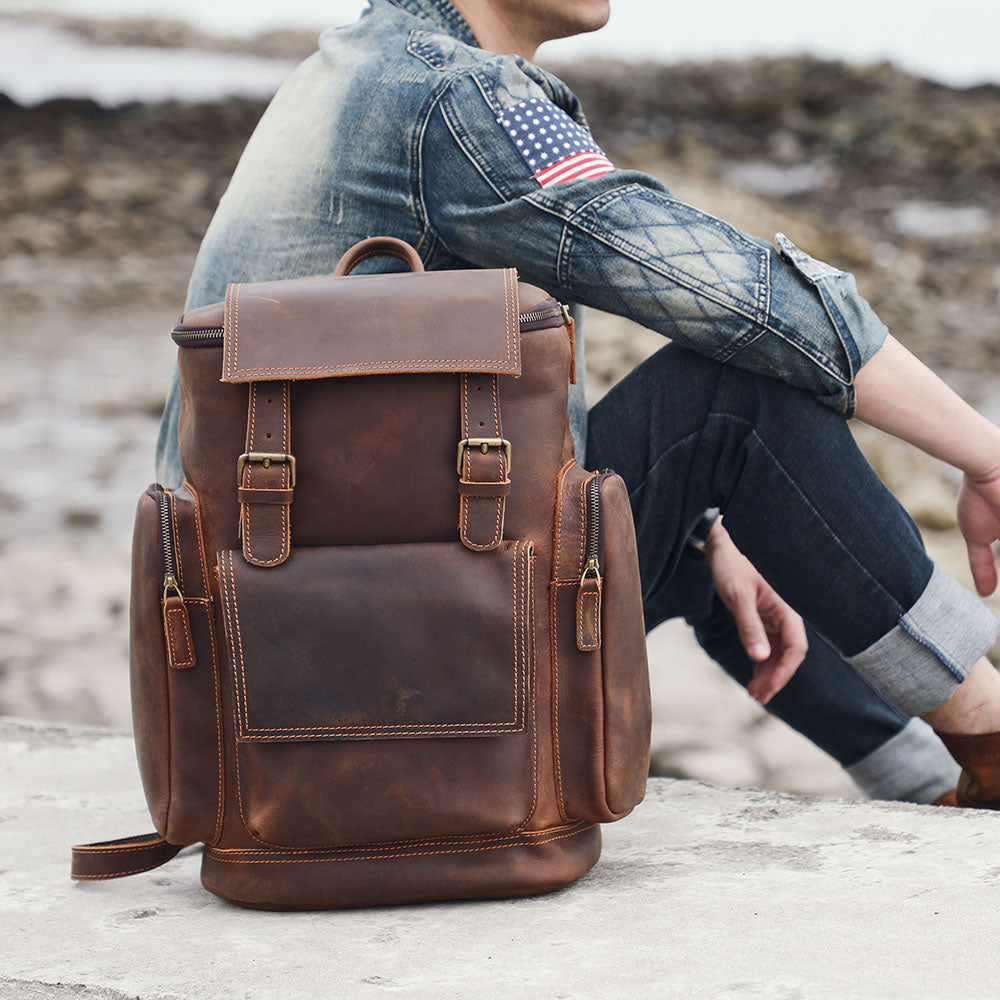 Charles | Laptop backpack made of Vegan Leather