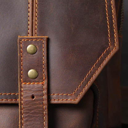 Robert | Sturdy travel backpack made of Vegan Leather