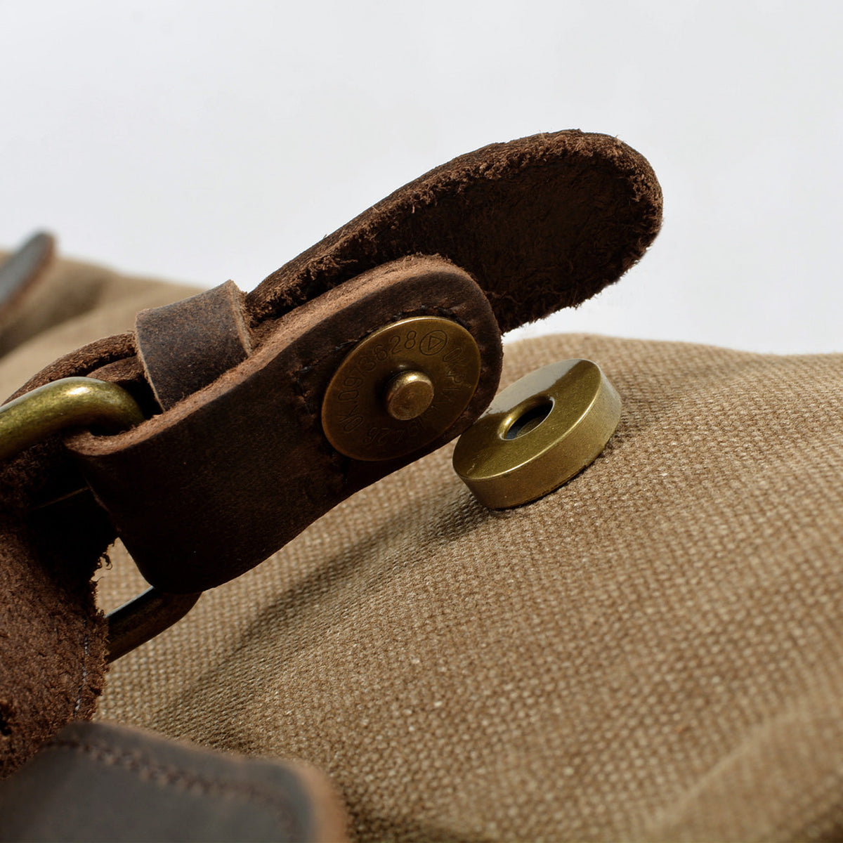 David | Canvas duffle bag for travel made of Vegan Leather