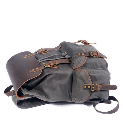 James | Backpack for everyday use made of Vegan Leather