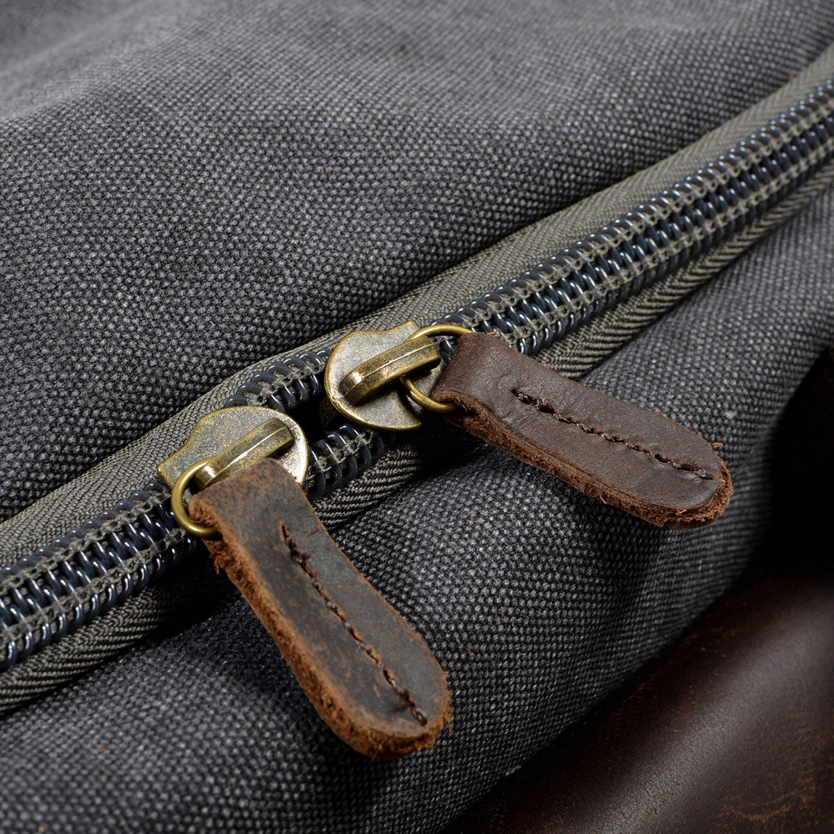 David | Canvas duffle bag for travel made of Vegan Leather